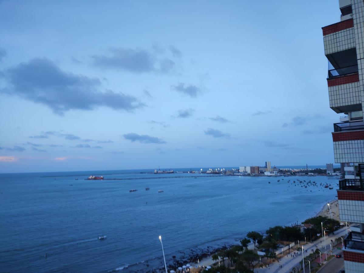 Costeira Flat Vista Mar Beira Mar A 5*